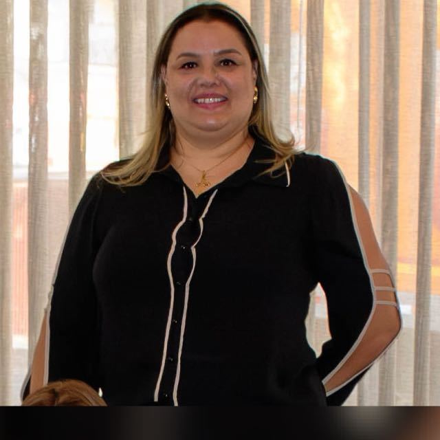 Karime Coimbra Consultora Glaucia Mosaner thumbnail