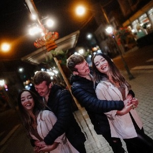 Fernanda e Zeet - Pré Wedding thumbnail