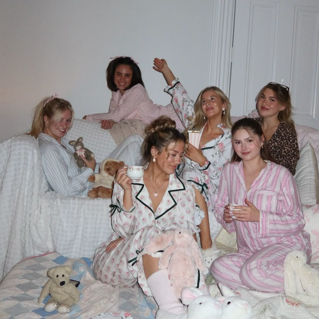 12: Galentines Day thumbnail