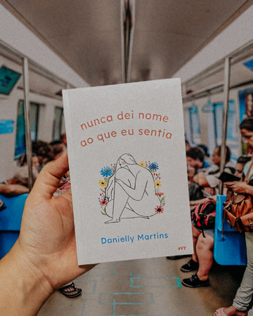 Nunca dei nome ao que eu sentia (Amazon) thumbnail