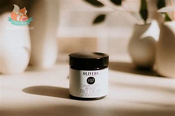 Skincare QUIZ + free product thumbnail