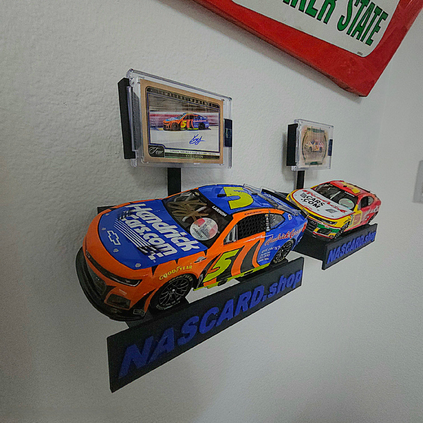 1:24 Diecast & Trading Card Display Stand thumbnail