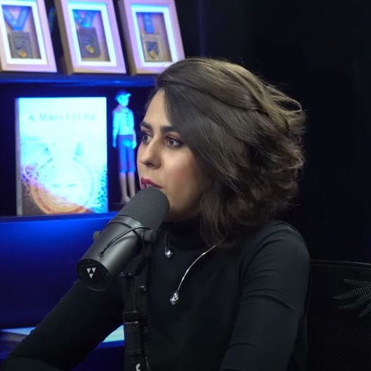 Entrevistada por Philip Hallawell no canal Visagismo em Foco thumbnail