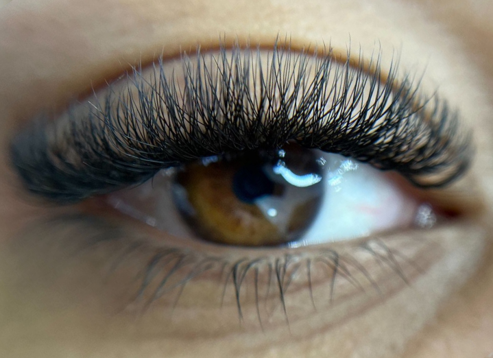 Extensão de Cilios  thumbnail