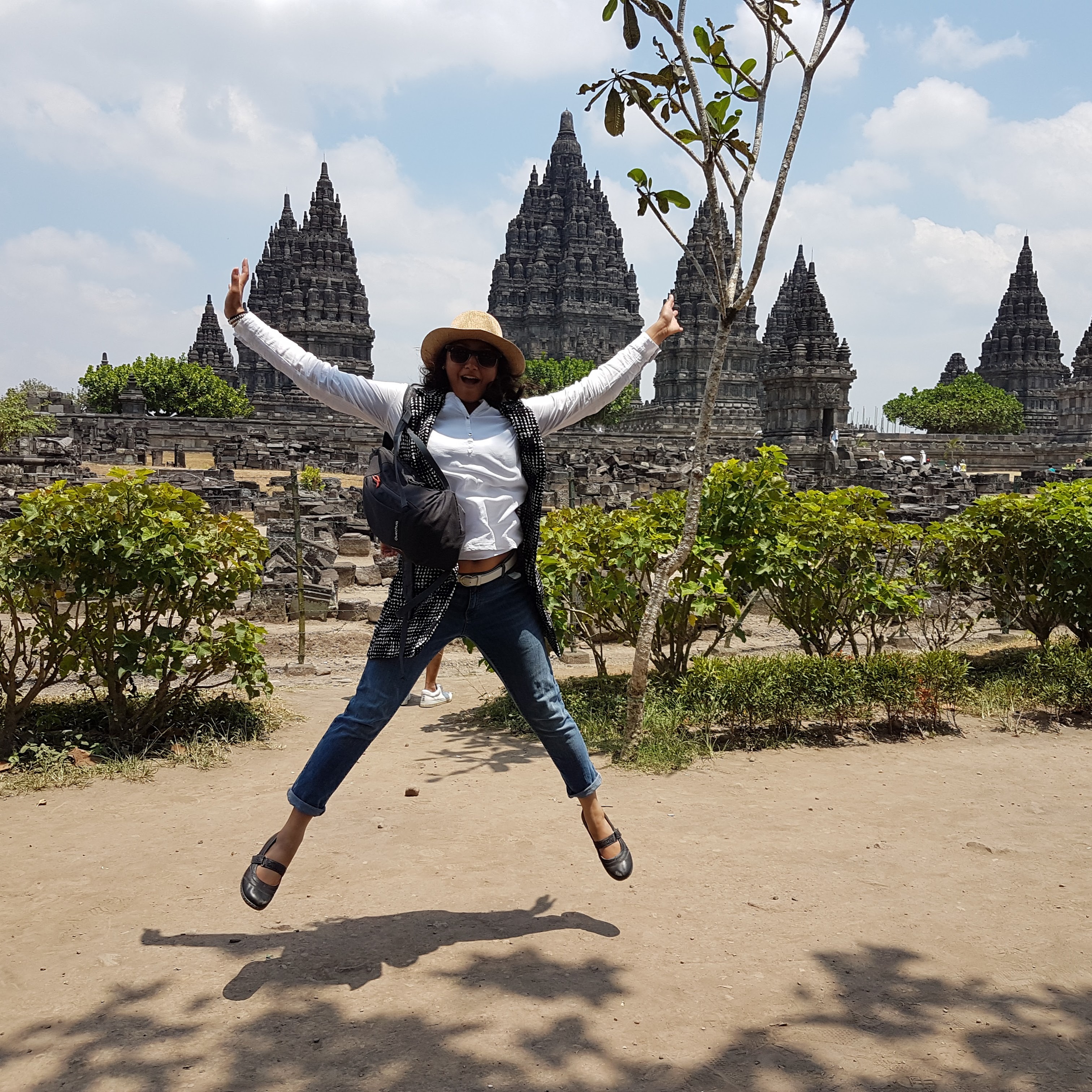 Reclaim Your Body from Endometriosis & Period Pain Naturally thumbnail