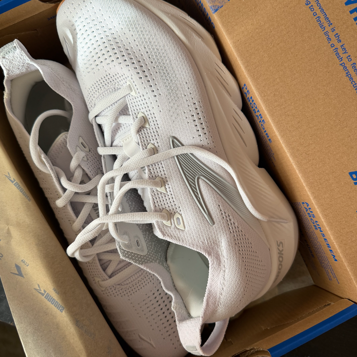 Shop Brooks thumbnail