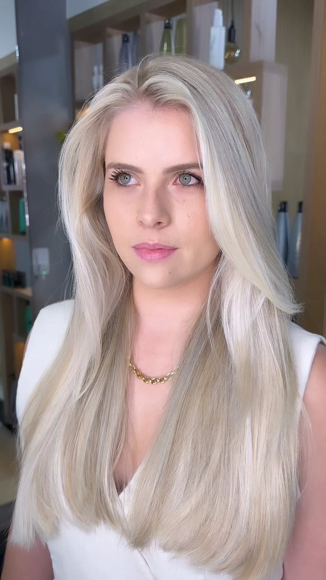 Louro dos sonhos para 2023? Temos ! Cor perfeita e um cabelo saudável. Um trabalho requintado é primoroso que resultou n