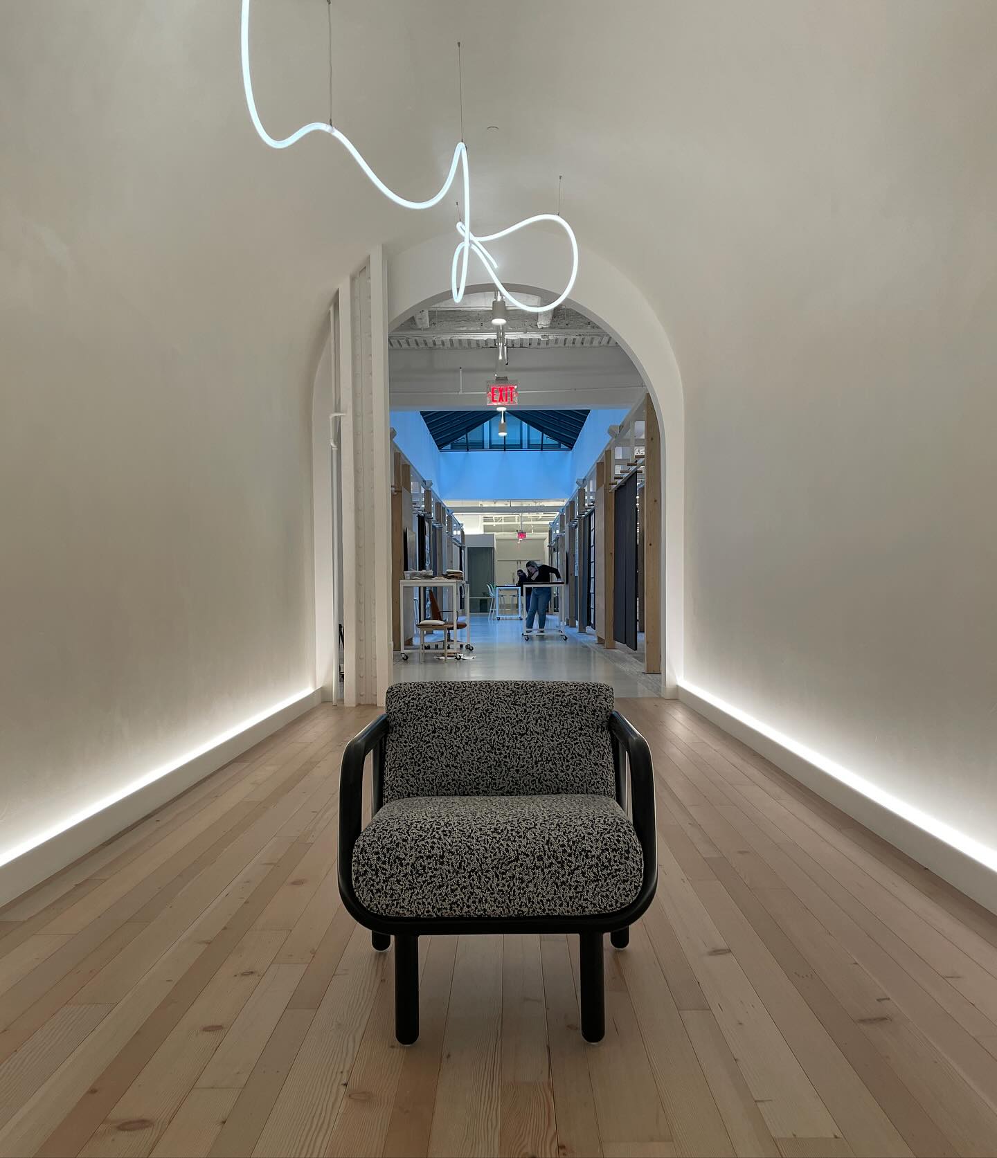 🔥 @naughtone_furniture Percy with @textile.mania at Gensler San Francisco.