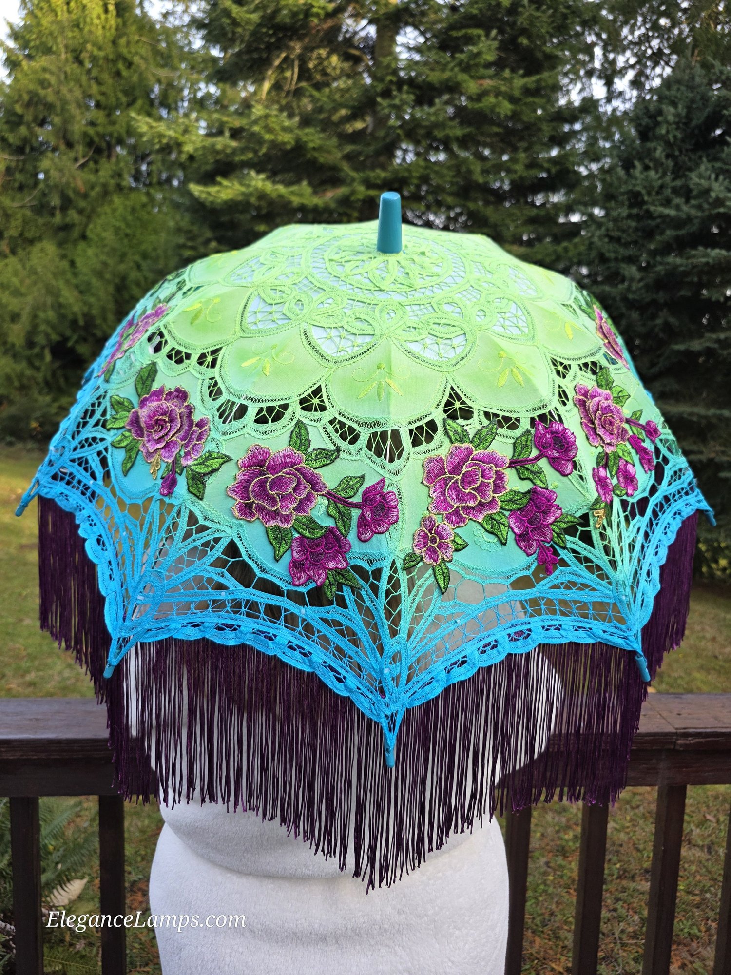 Oxalis LED Parasol thumbnail