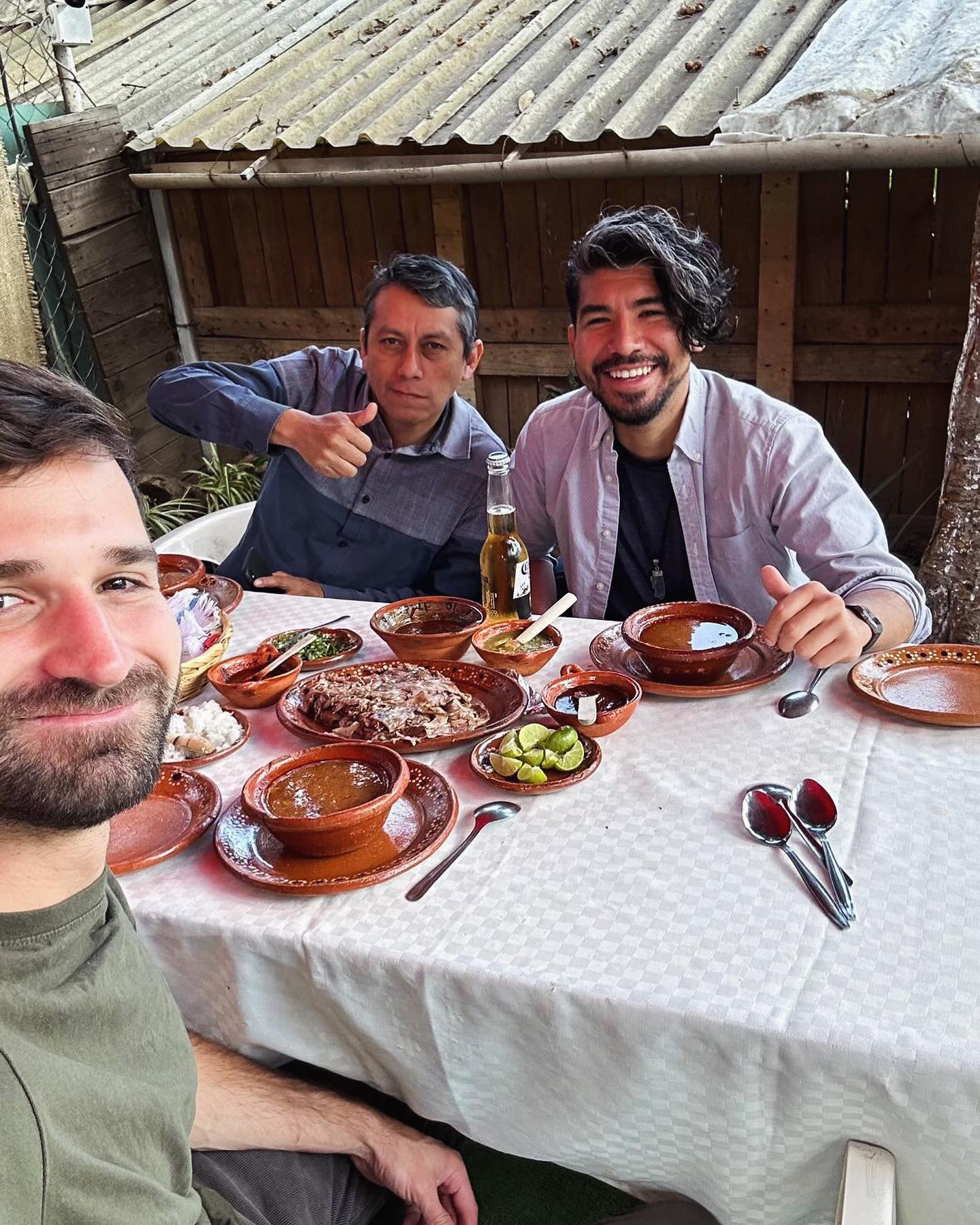 Breakfast is ready to be enjoyed, a unique experience in Xochimilco. / El desayuno listo para disfrutarse, una experienc