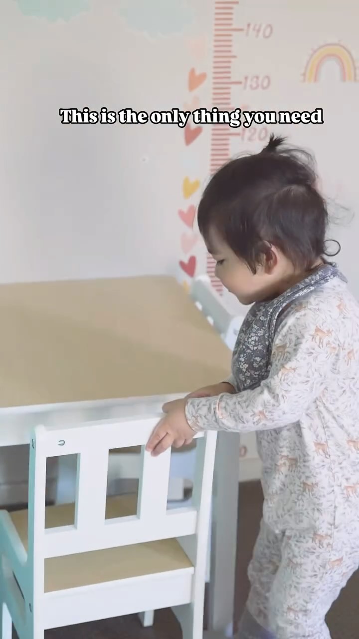 Isn’t it amazing when your baby turned into a toddler who loves independence?

Finally got Fio his own little table and 