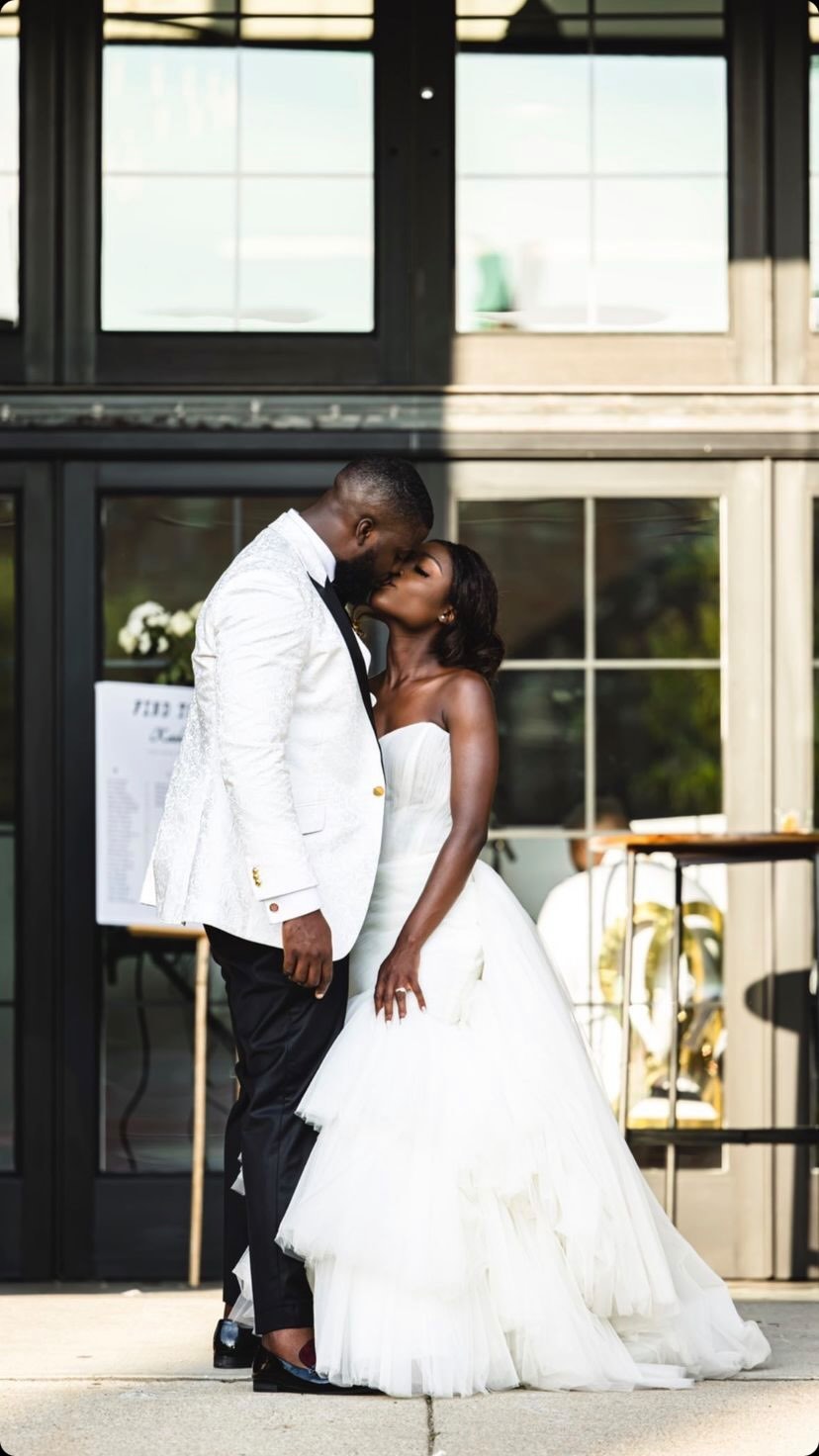 Views we love🤍⚓️🚢🌊

Location📍: Sable at Navy Pier
Makeup @bridesbyinsignia 
Dress: @pronovias 
—————

#chicagoweddingcon