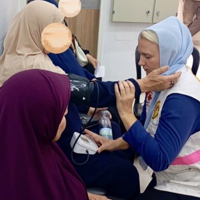 Urgent: Support for Medical Care in Gaza | LaunchGood | LaunchGood thumbnail