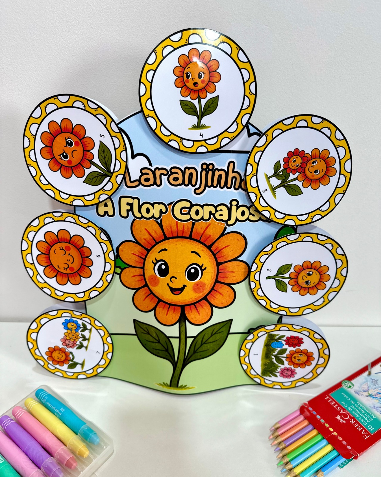 Luva "Laranjinha, A Florzinha Corajosa" thumbnail