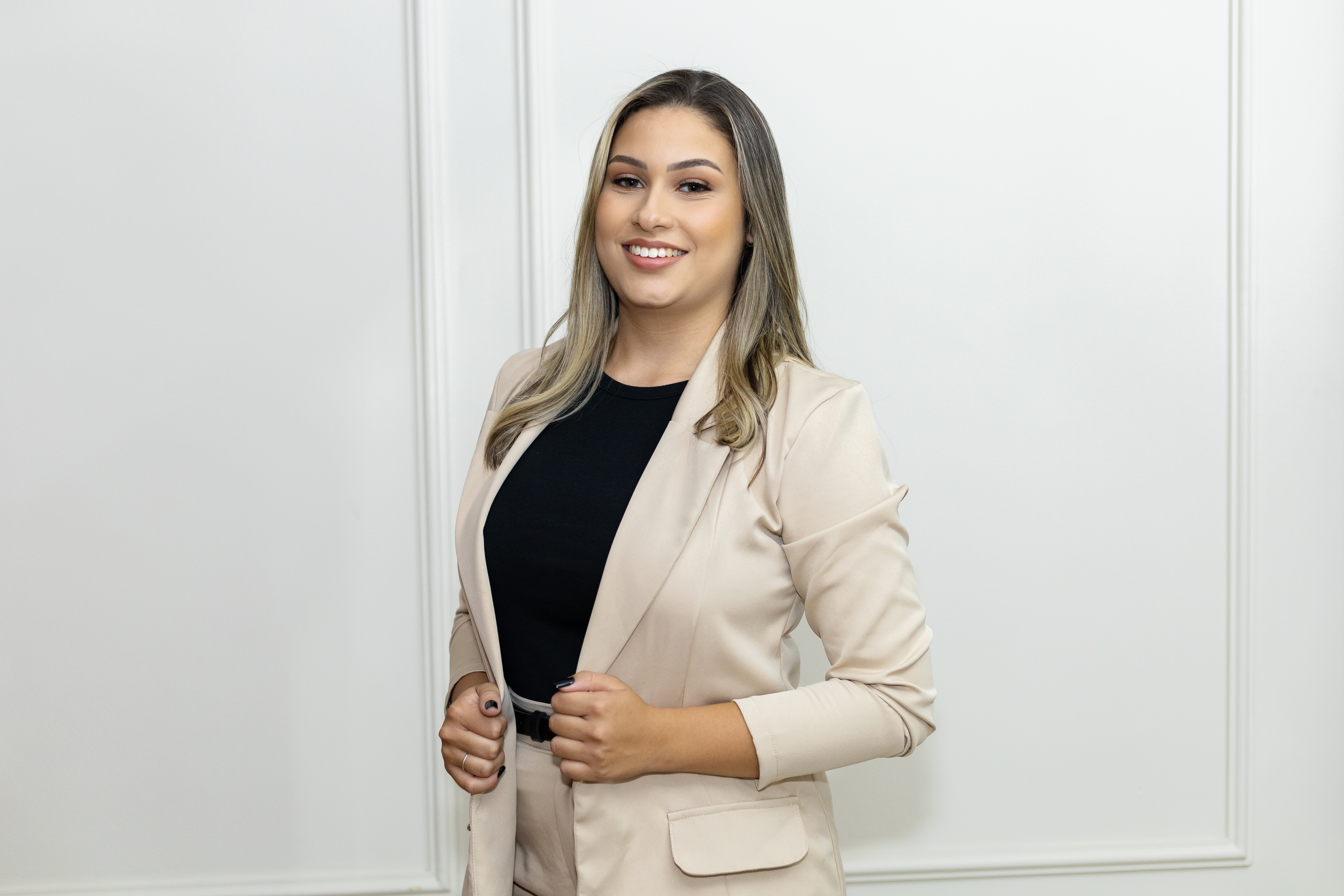 Manicure - Victória Medeiros  thumbnail