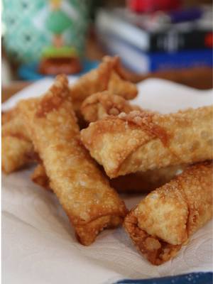 Bringing it back to the classics today - Wonton Cheese Sticks, a forever fave from our happy hour days at Marrow. And wh
