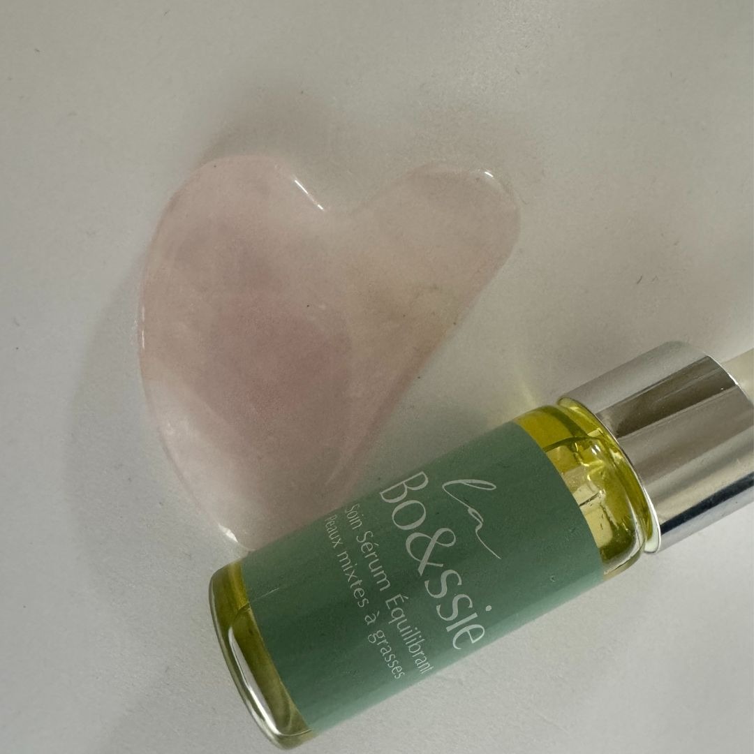 1 Massage Anti-âge Gua-Sha : le cou thumbnail