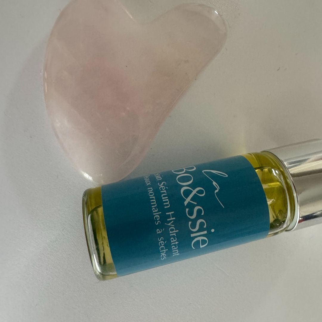 6 massage Anti-âge Gua-Sha : Les pattes d'oie thumbnail