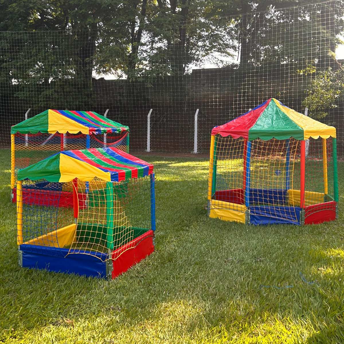 PISCINAS DE BOLINHAS thumbnail