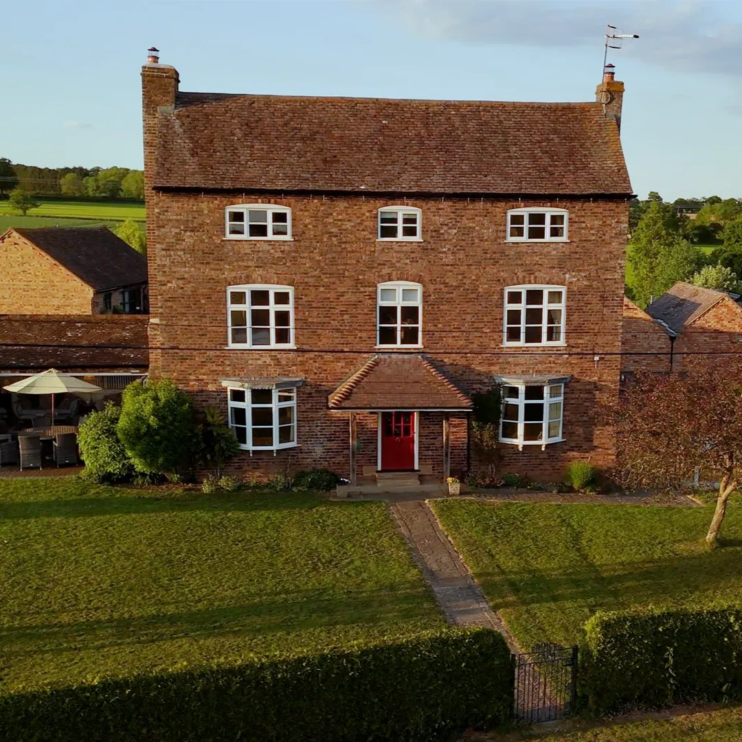 Rimmers Farm House Sleeps 10 thumbnail