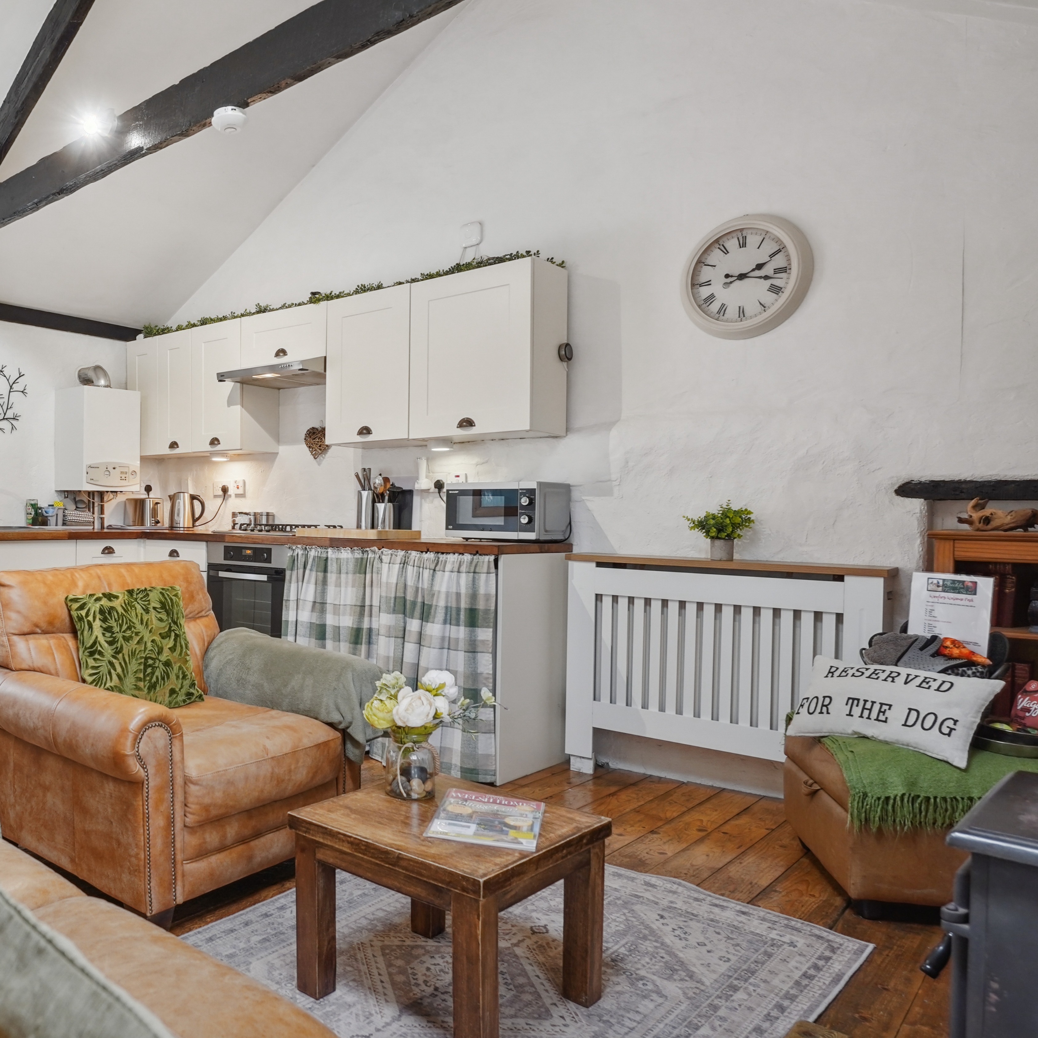 Bay Tree Barn - Sleeps 4 thumbnail