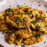 Garlicky Smashed Potatoes thumbnail