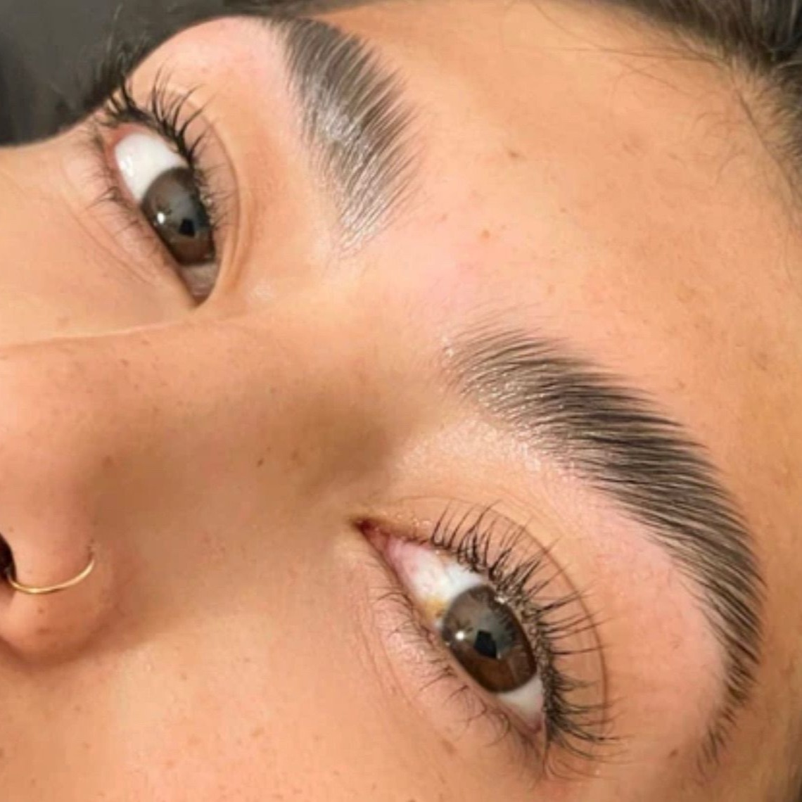 Brow lamination thumbnail