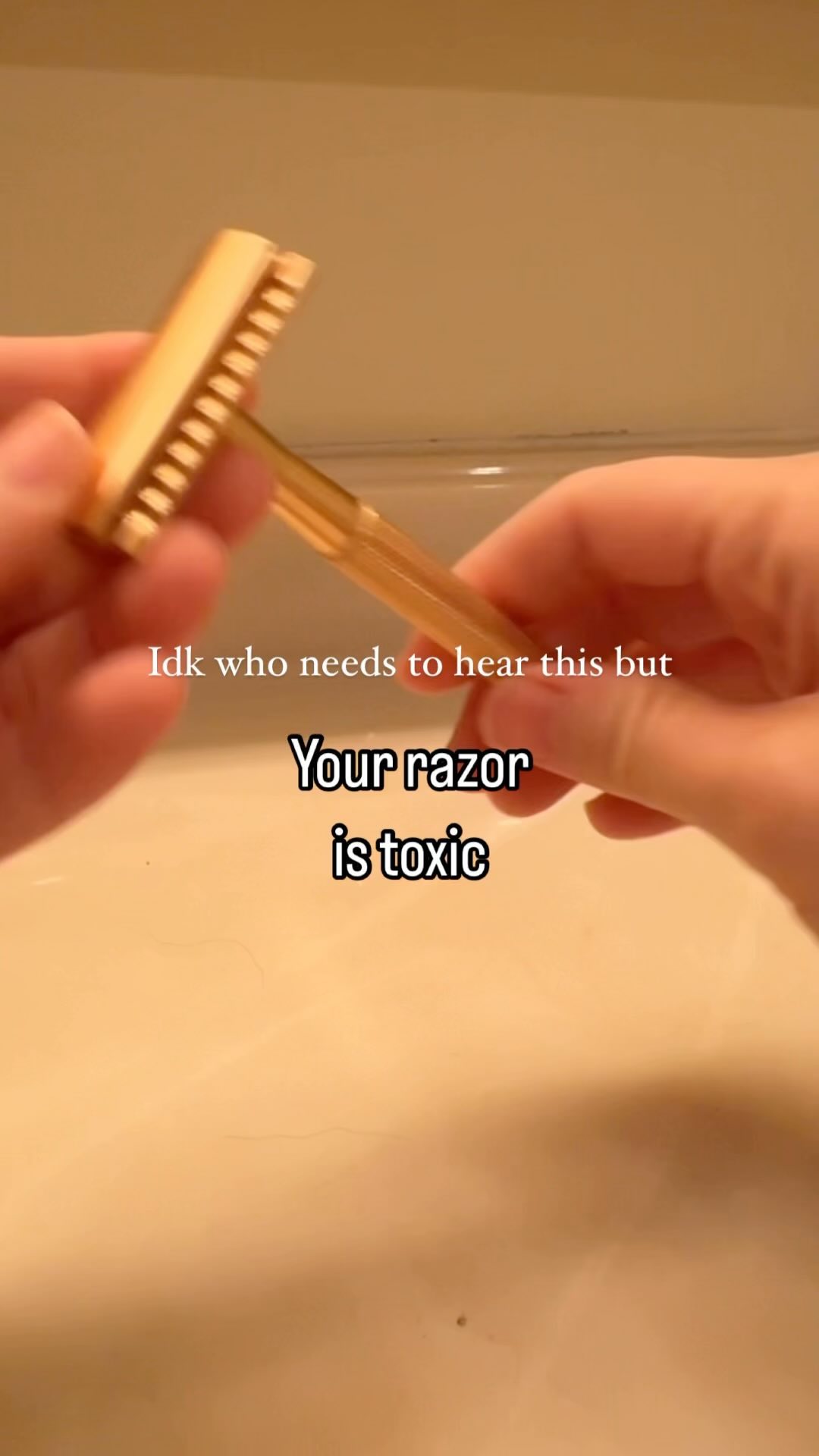 Comment SHAVE for the links 🫶🏻 

Listen when I first got this razor I was very intimidated. It looked scary, but I promi