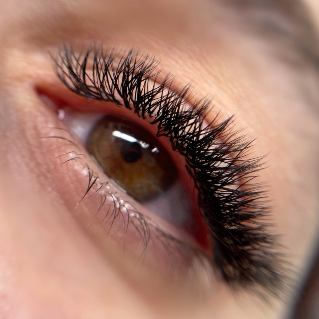 Formation extensions de cils thumbnail