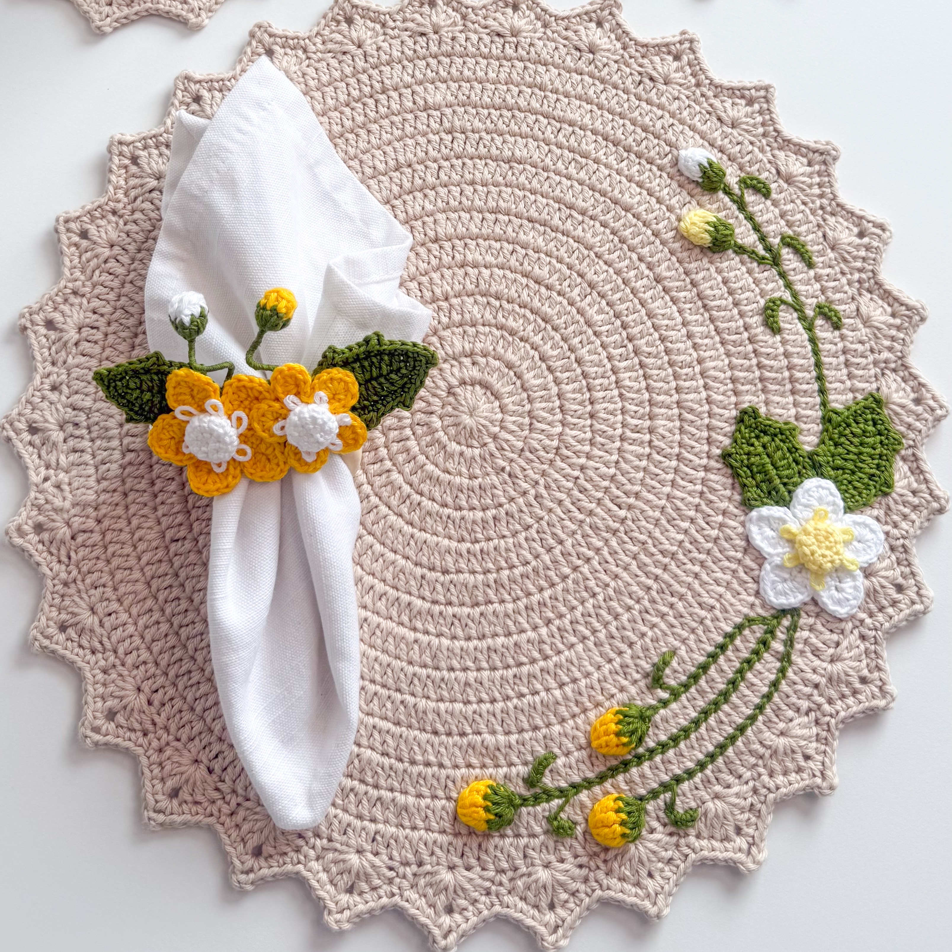 Aulas Americano Jardim de Morangos: 2 Porta Guardanapos e Porta Copo. thumbnail