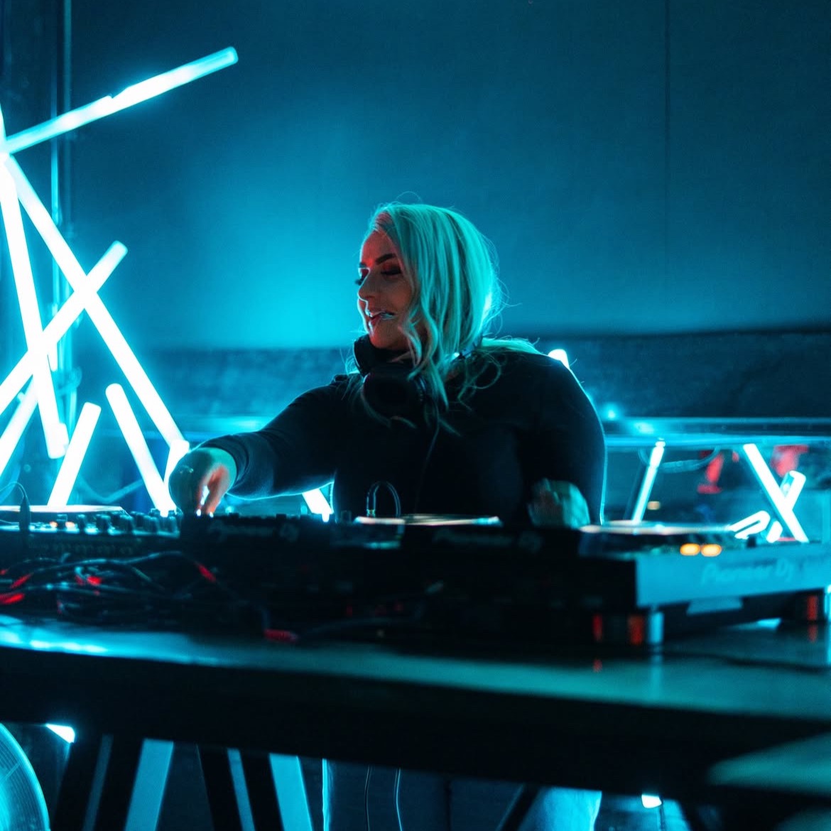 Peak and Acid Techno  thumbnail