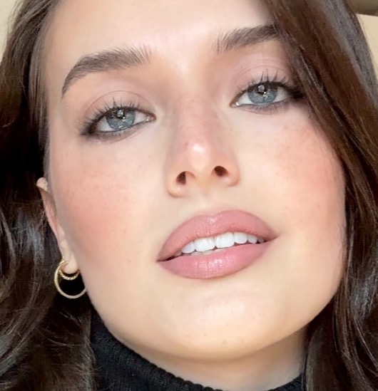 Cool Toned Makeup thumbnail