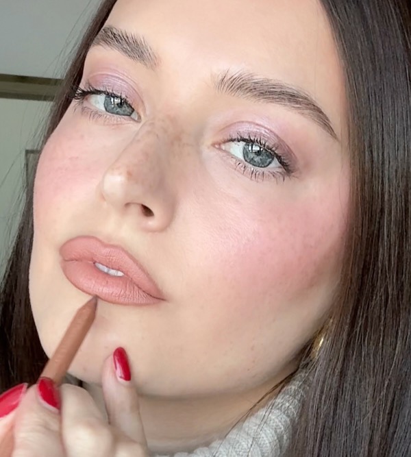 Dreamy Lilac Makeup Products List thumbnail