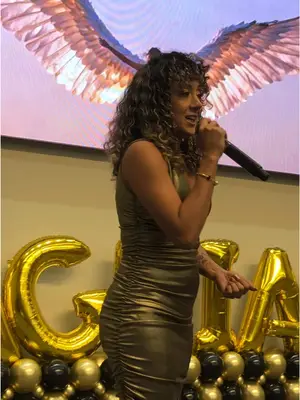 É oficial, nossa coletânea de livros “111 Águias voam com Águias” foi lançada e já está disponível..  Que honra em fazer