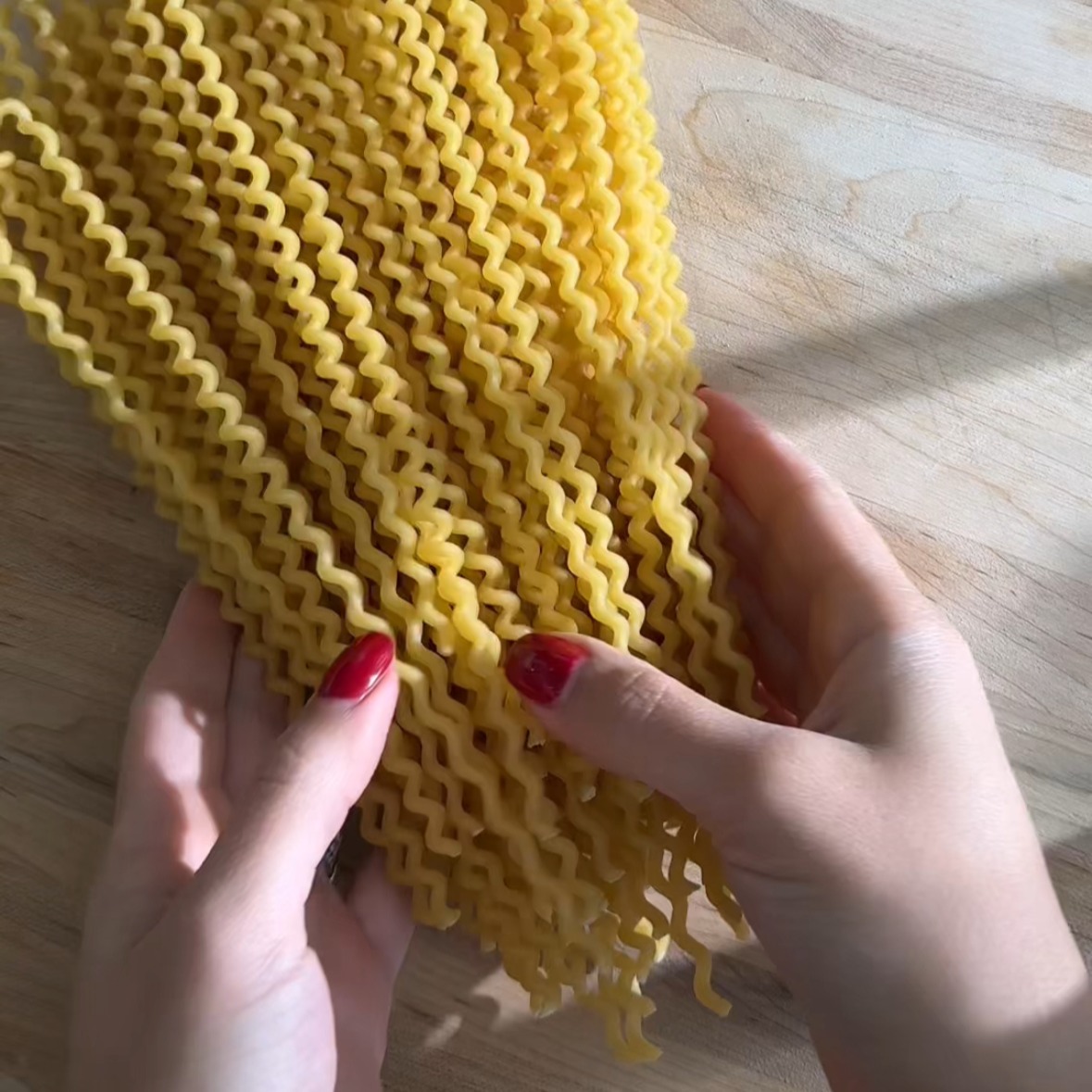 Curly Pasta Link thumbnail