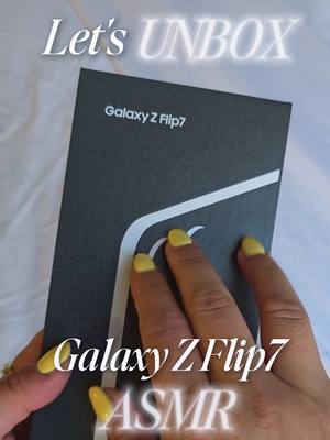 Unboxed the Z Flip 7 and suddenly I’m in a committed relationship with flipping it open 100 times a day. Is this a phone