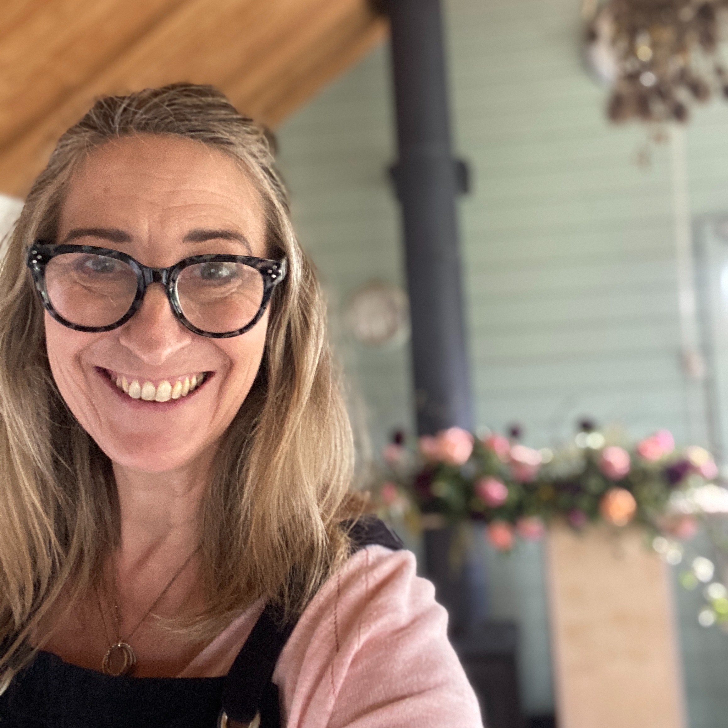 BOOK A 1:1 Florist Training Session with Ali thumbnail