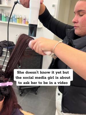 She secretly loves it 🫣 #hairdresser #hairsalon #hairstylist #emergingstylist #brisbane #goldcoast #apprenticehairdresse