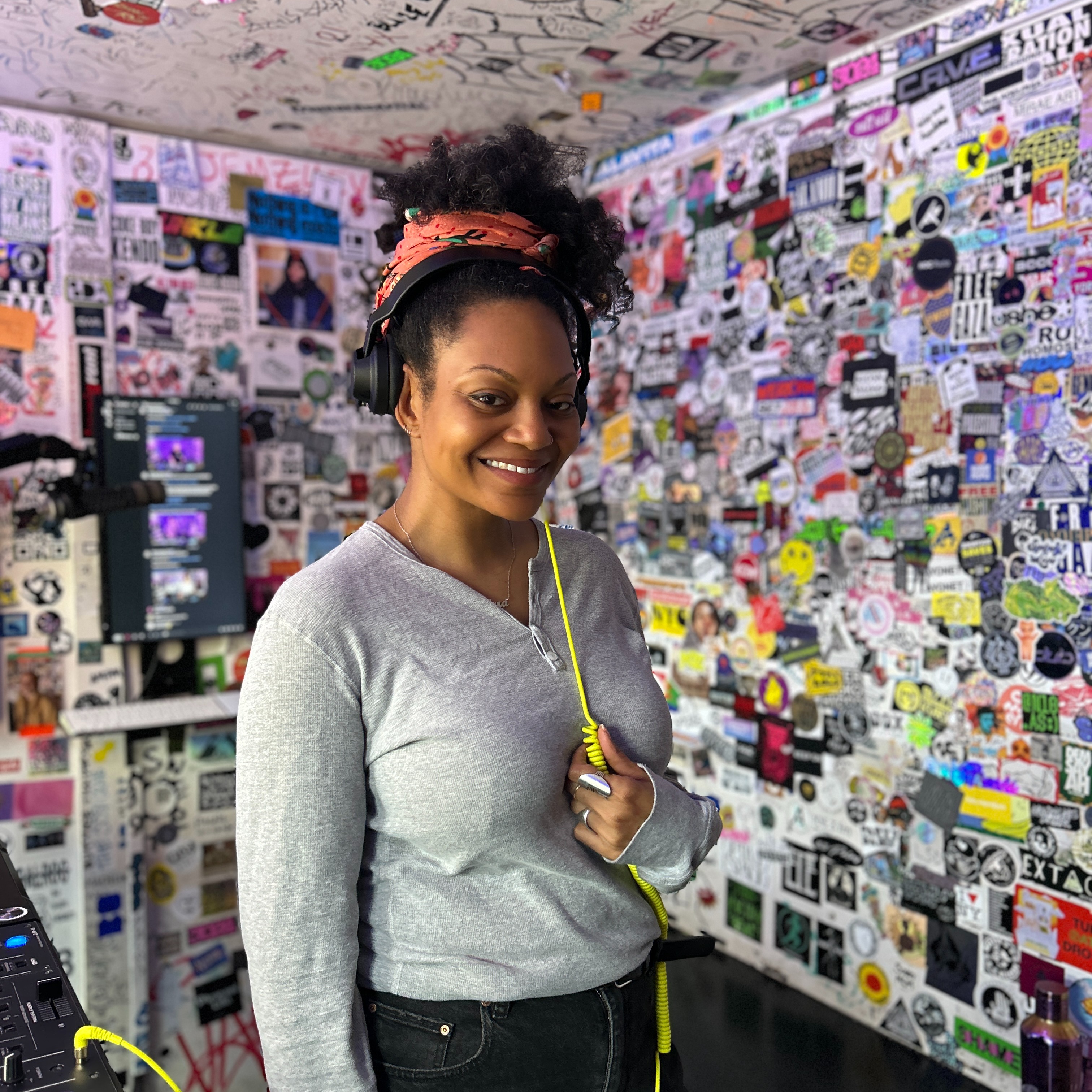 LISTEN: misc. with DJ Tara @ The Lot Radio 04-19-2026 thumbnail