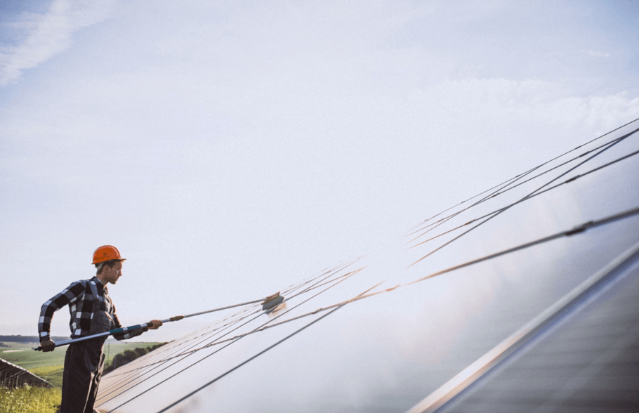 Flat Roof Problems That Tupelo Commercial Buildings Commonly Face (And How to Prevent Them) thumbnail