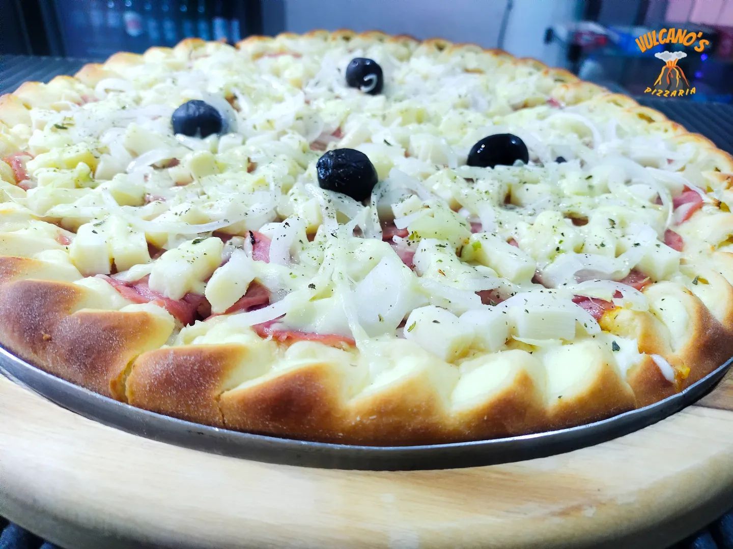 A Brasileirinha chegou para conquistar seu paladar! 🇧🇷🍕

Essa delícia é a combinação perfeita de ingredientes que celebr