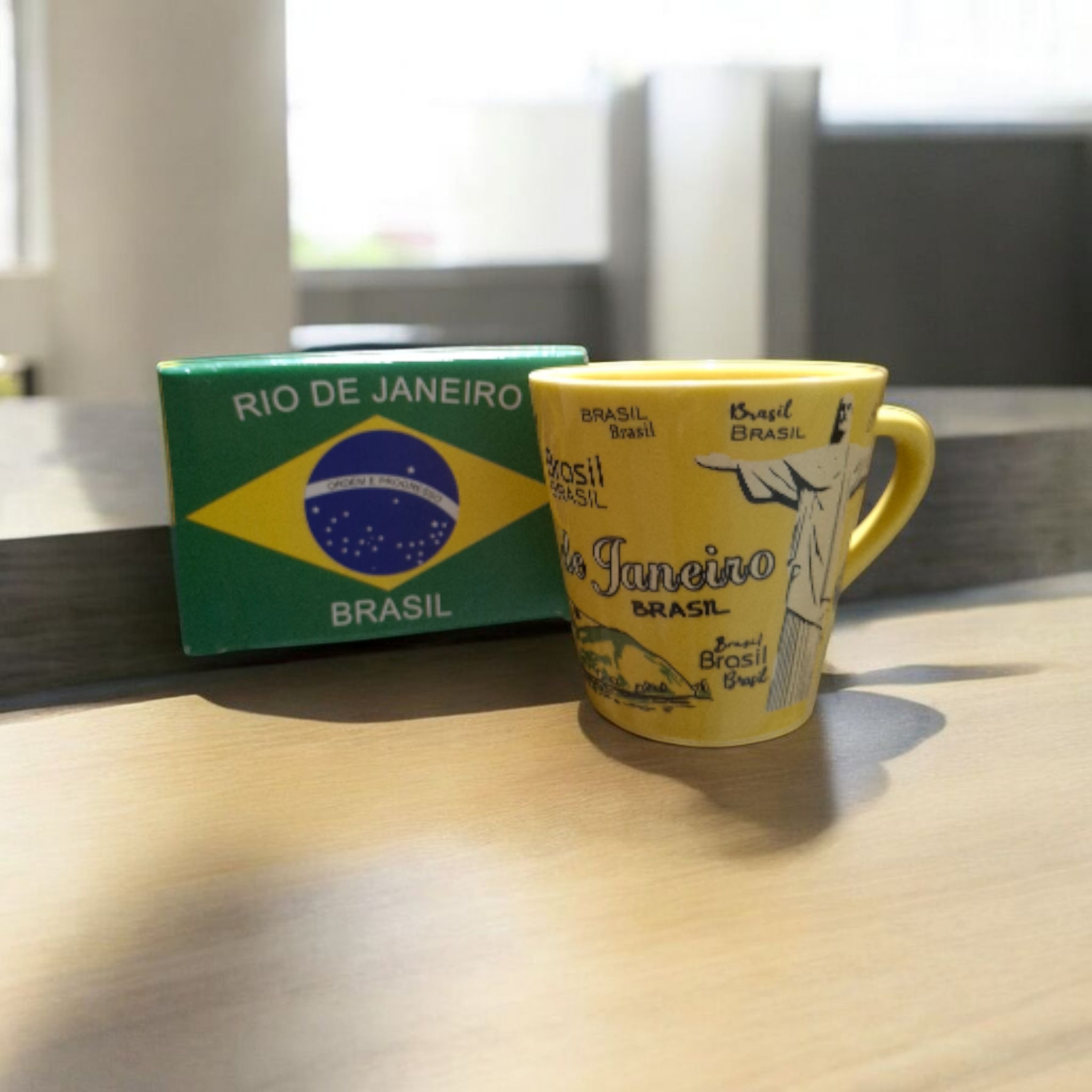 Caneca Cristo amarela. $29,99 thumbnail