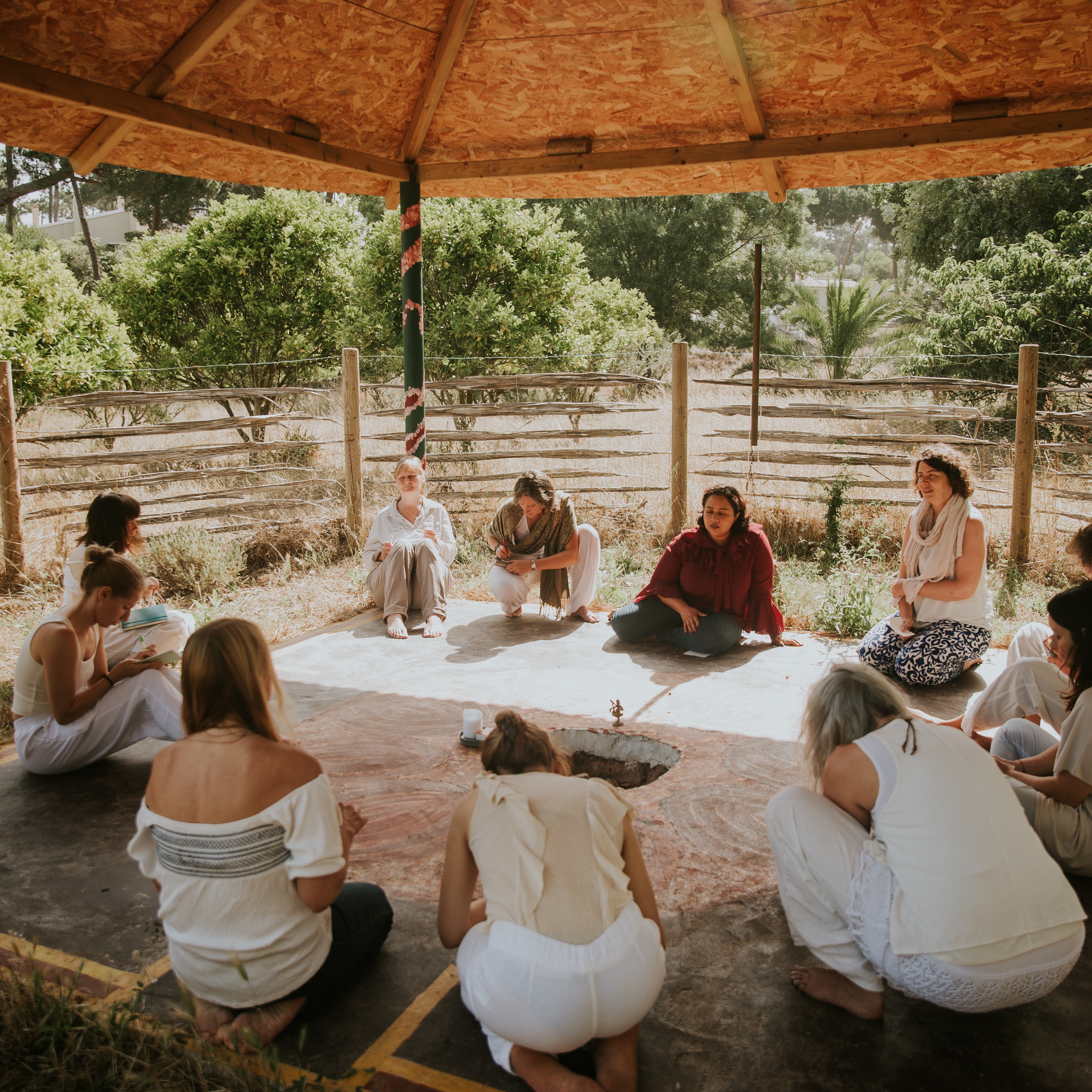 Kundalini Transmission: Spotkanie w Polu | Comiesięczne energetyczne spotkanie i żywa rozmowa w polu Kundalini - po polsku. thumbnail