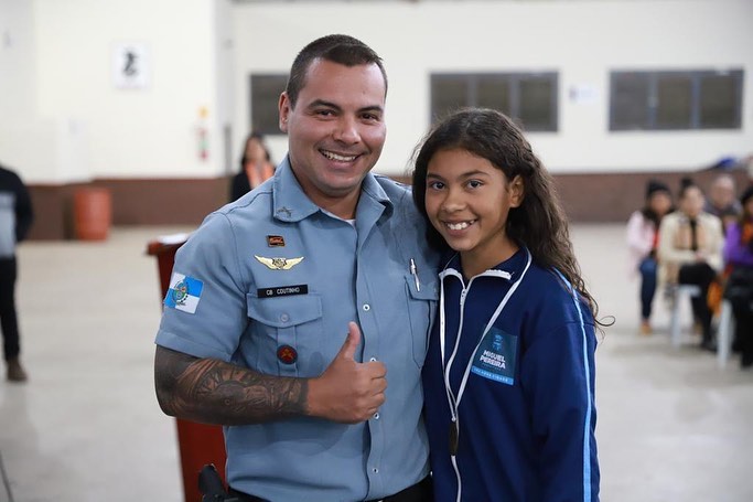 𝐅𝐨𝐫𝐦𝐚𝐭𝐮𝐫𝐚 𝐏𝐫𝐨𝐞𝐫𝐝 • 𝟏º 𝐒𝐞𝐦𝐞𝐬𝐭𝐫𝐞 𝟐𝟎𝟐𝟑
 
🎓 📜🥳🎉

🏫 Diversas Escolas 
👮🏻‍♀️ Cb Coutinho • 10º BPM
👮🏻‍♀️ Apoio: Sgt Priscila e