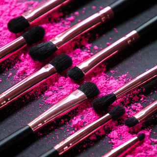 Shop Devinah thumbnail