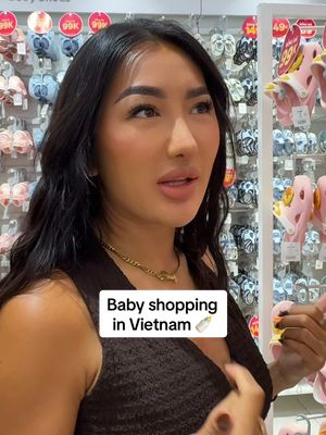 POV: You’re expecting for the first time and have no clue what to buy 👶 Why is baby shopping so hard 😭 Vietnam vlog out 