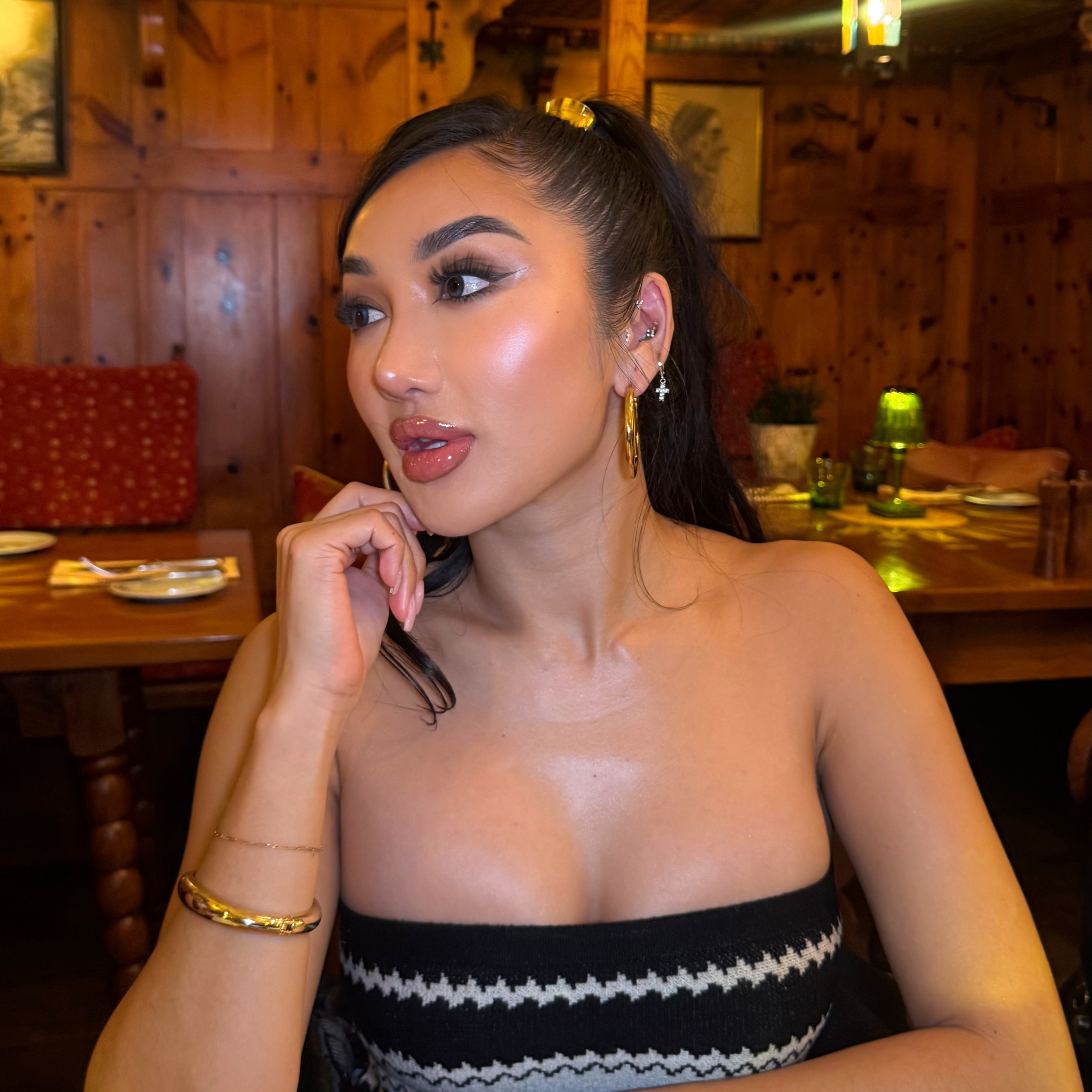 Amazon Storefront thumbnail