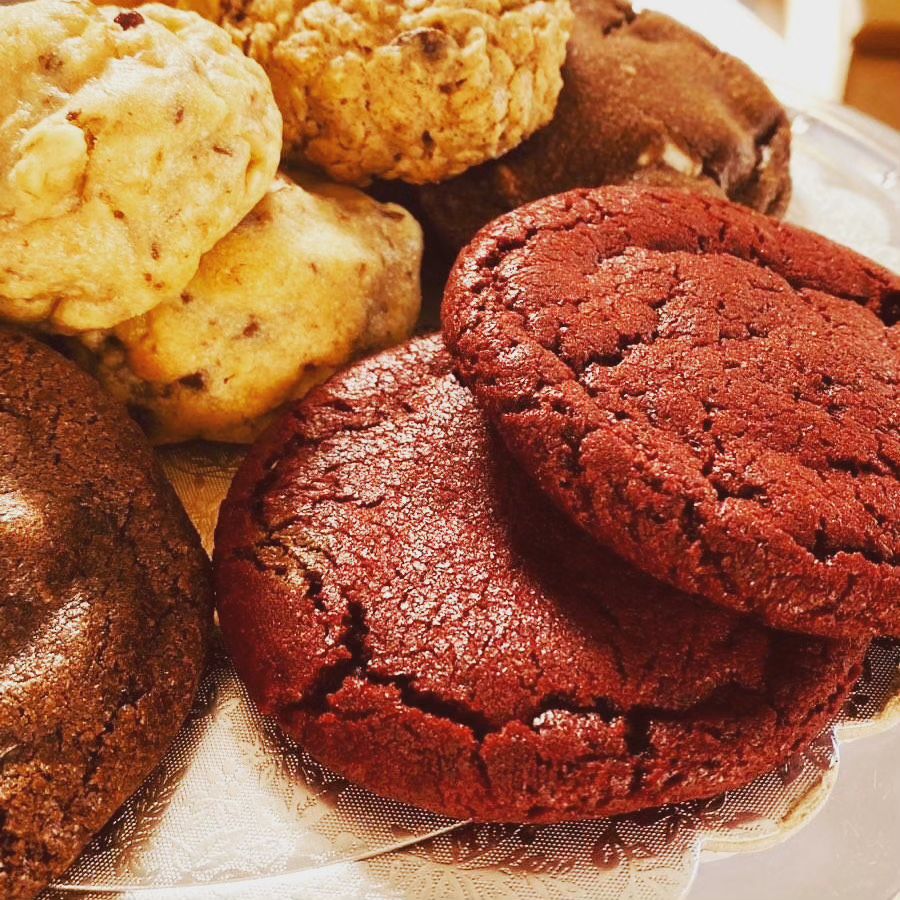 Es gibt keine leckereren Guetzli als selbstgebackene, hausgemachte Guetzli 💜❤️🧡