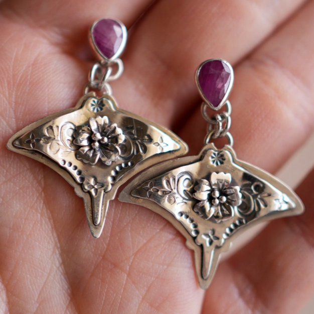 Graceful Guardian Earrings - Manta Ray thumbnail