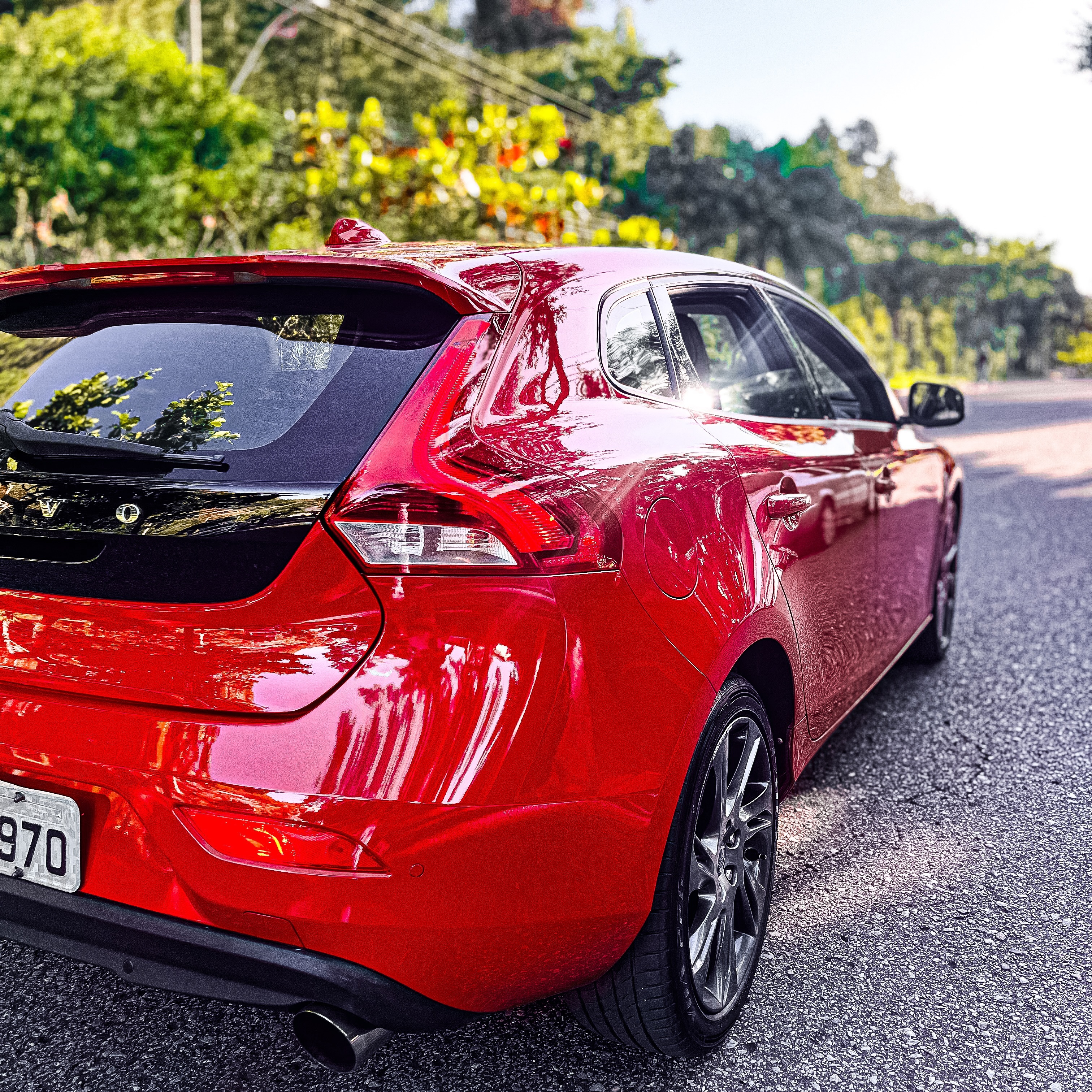 🚗💨📸
-
-
-
#volvo #volvov40 #fivetech #v40chapolin #carro #carros #suecia #volvobr #boatarde #tarde #like #boanoite #good